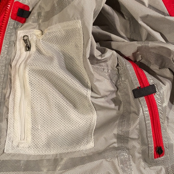 🌧☔️Stormtech Performance RED Rain Jacket - Picture 6 of 8